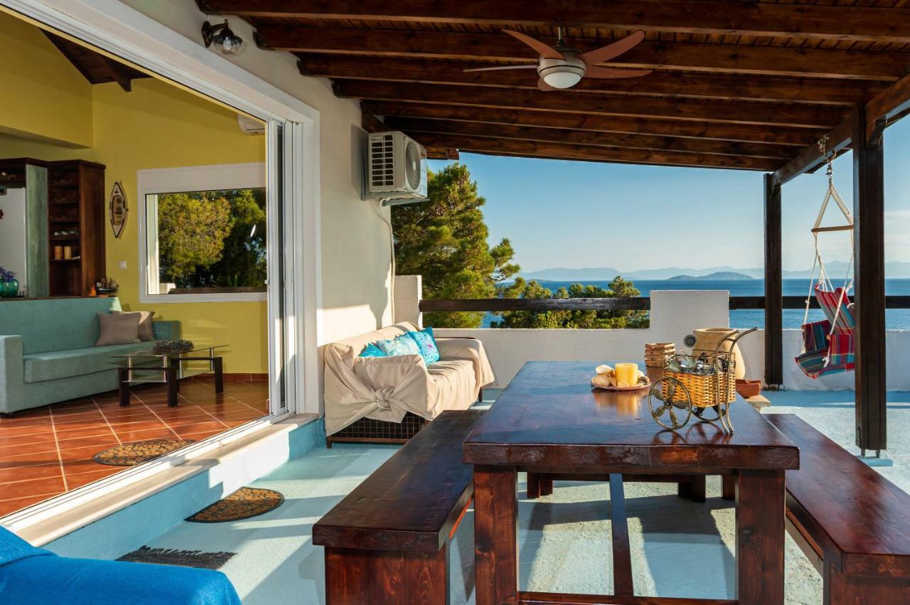 Villa Saronic Seafront à Salamine Extérieur photo